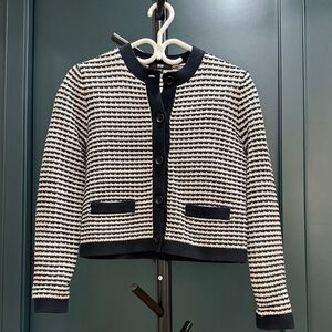 Uniqlo Black and Cream Patterned Cropped Knit Cardigan